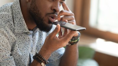 Comment envoyer un message vocal sur Snap en 2 secondes ?