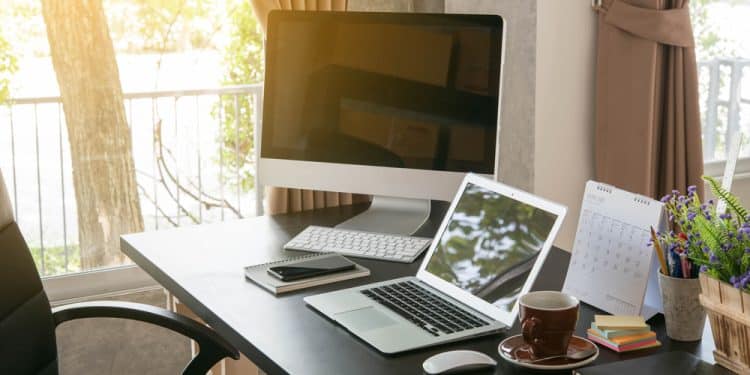 ordinateur bureau tout en un et pc portable